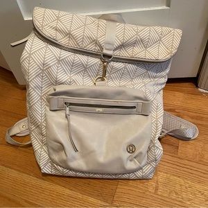 Lululemon Kickin' It Backpack Diamond Palm White Dune / Dune